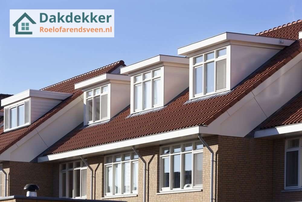 Hellend-dak-met-dakkapellen Hellend dak met dakkapellen